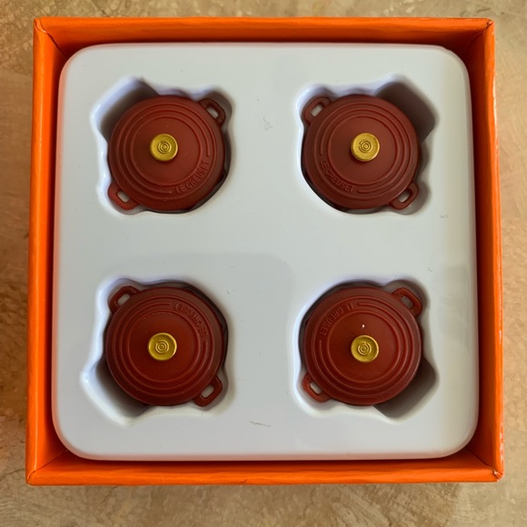 Le Creuset Accents Nib 4 Le Creuset Pot Protector Cerise Red Dutch